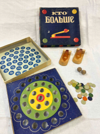 Детская настольная игра "Кто больше" Печерский райпромкомбинат г.Киев. В сборе. Винтаж, СССР. Картинка 1